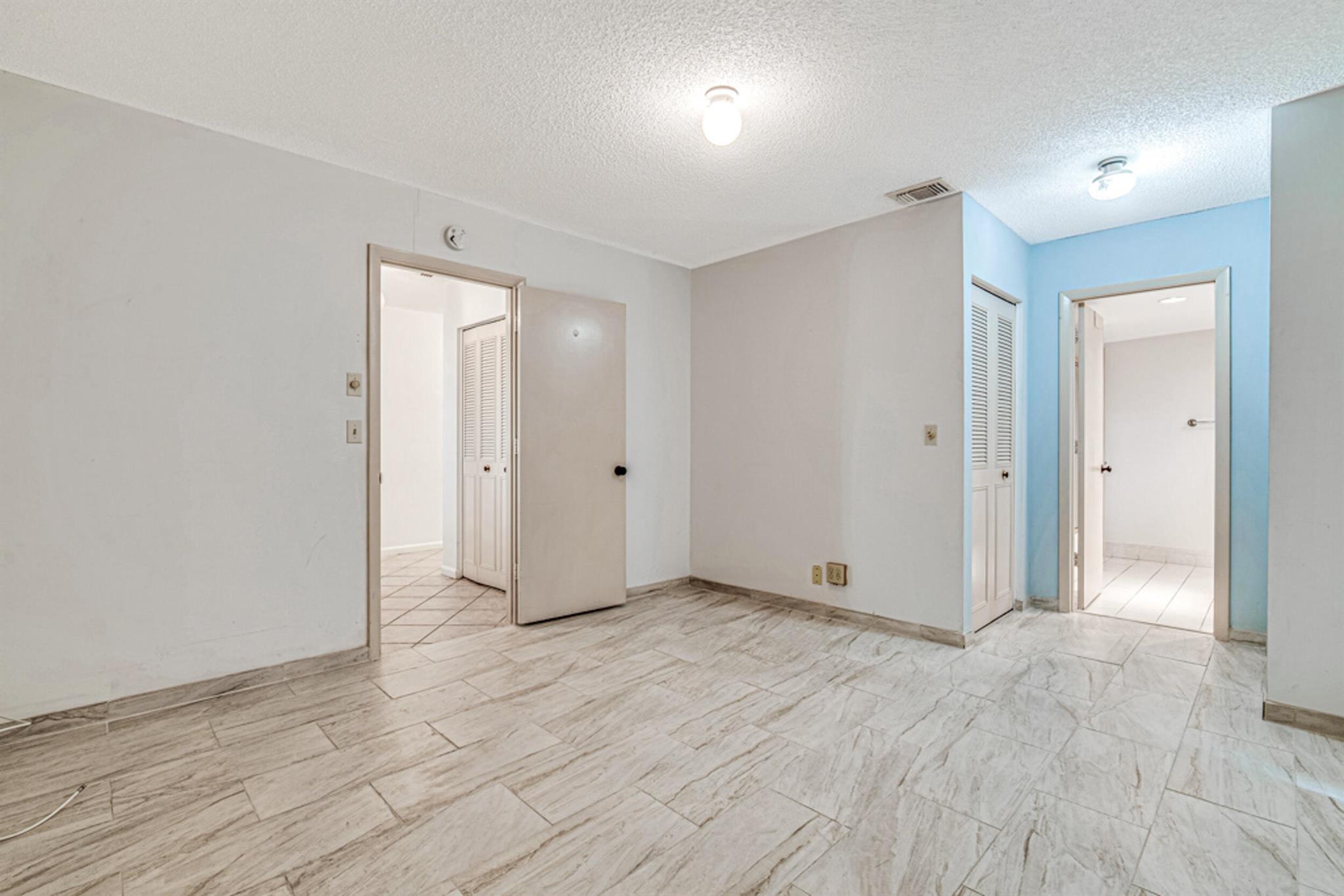 LUCERNE LAKES HOMES VILLAGE II 1ST ADD - Residential