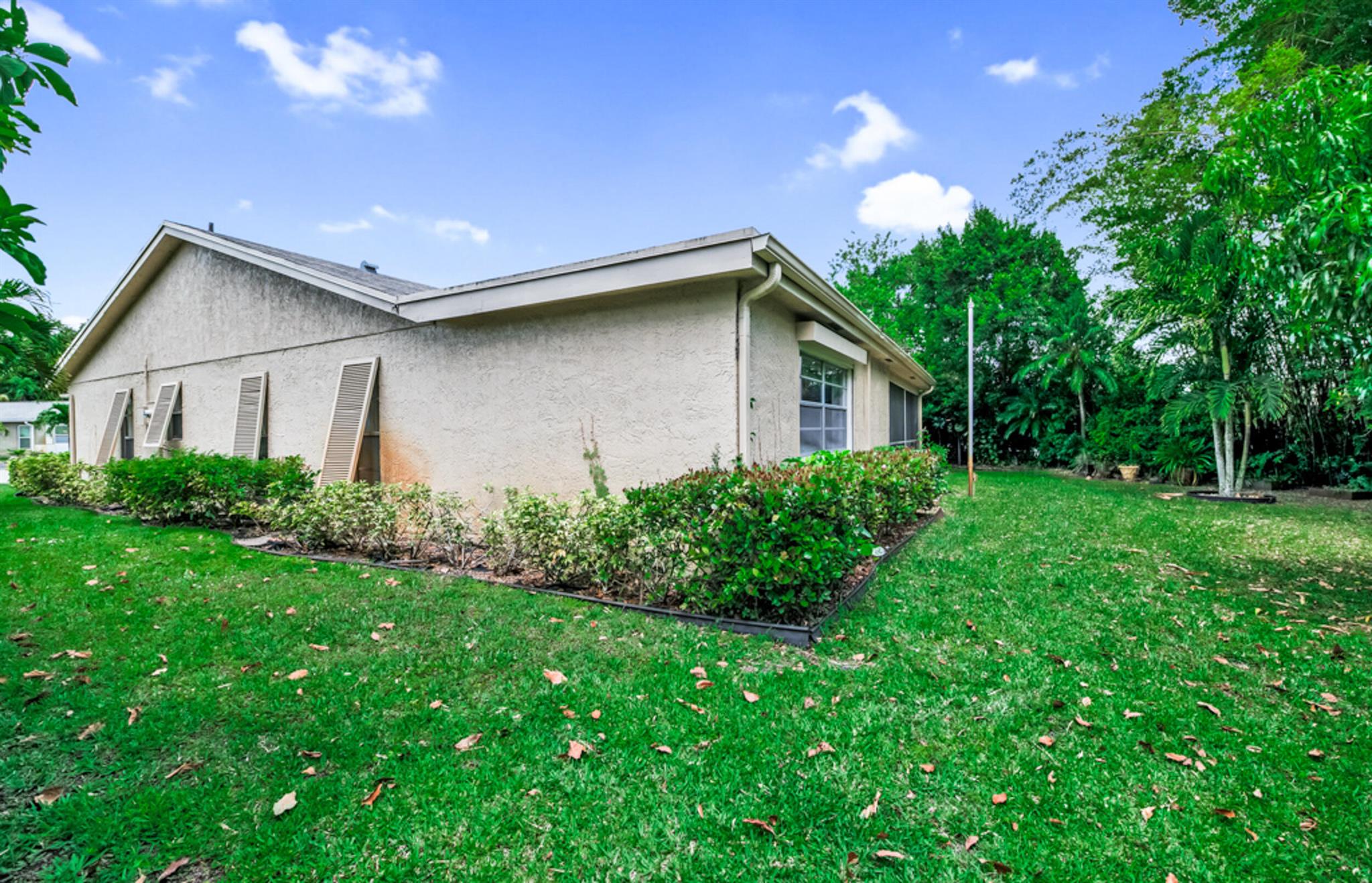 LUCERNE LAKES HOMES VILLAGE II 1ST ADD - Residential