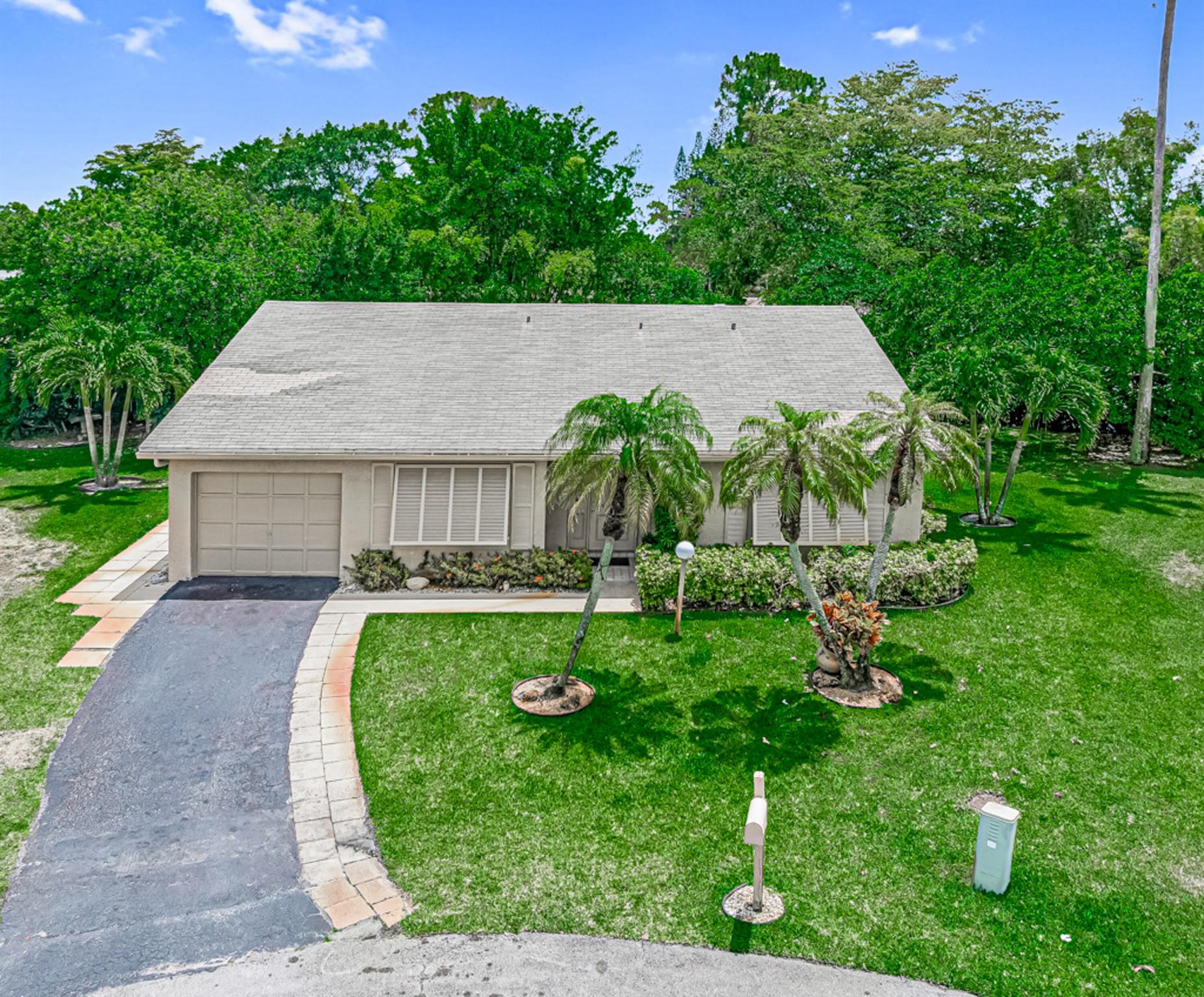 LUCERNE LAKES HOMES VILLAGE II 1ST ADD - Residential