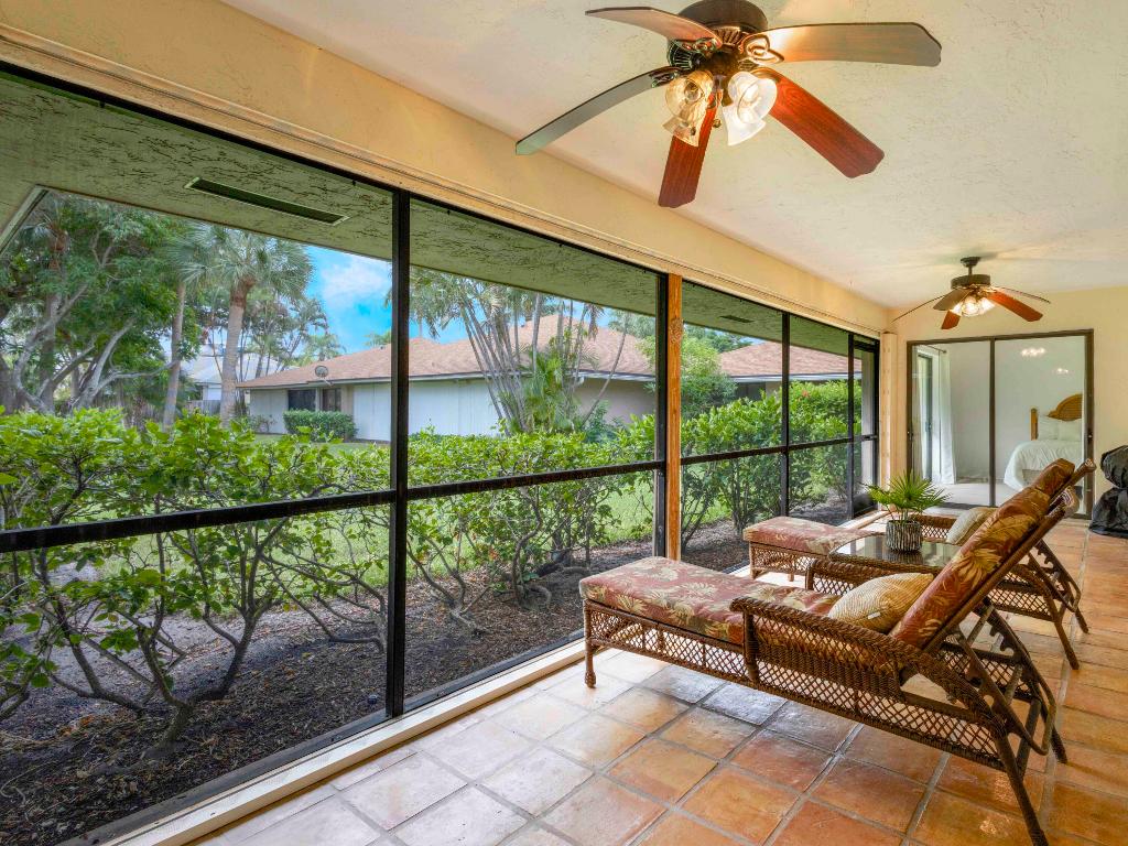 LAKESHORE COLONY VILLAS - Residential