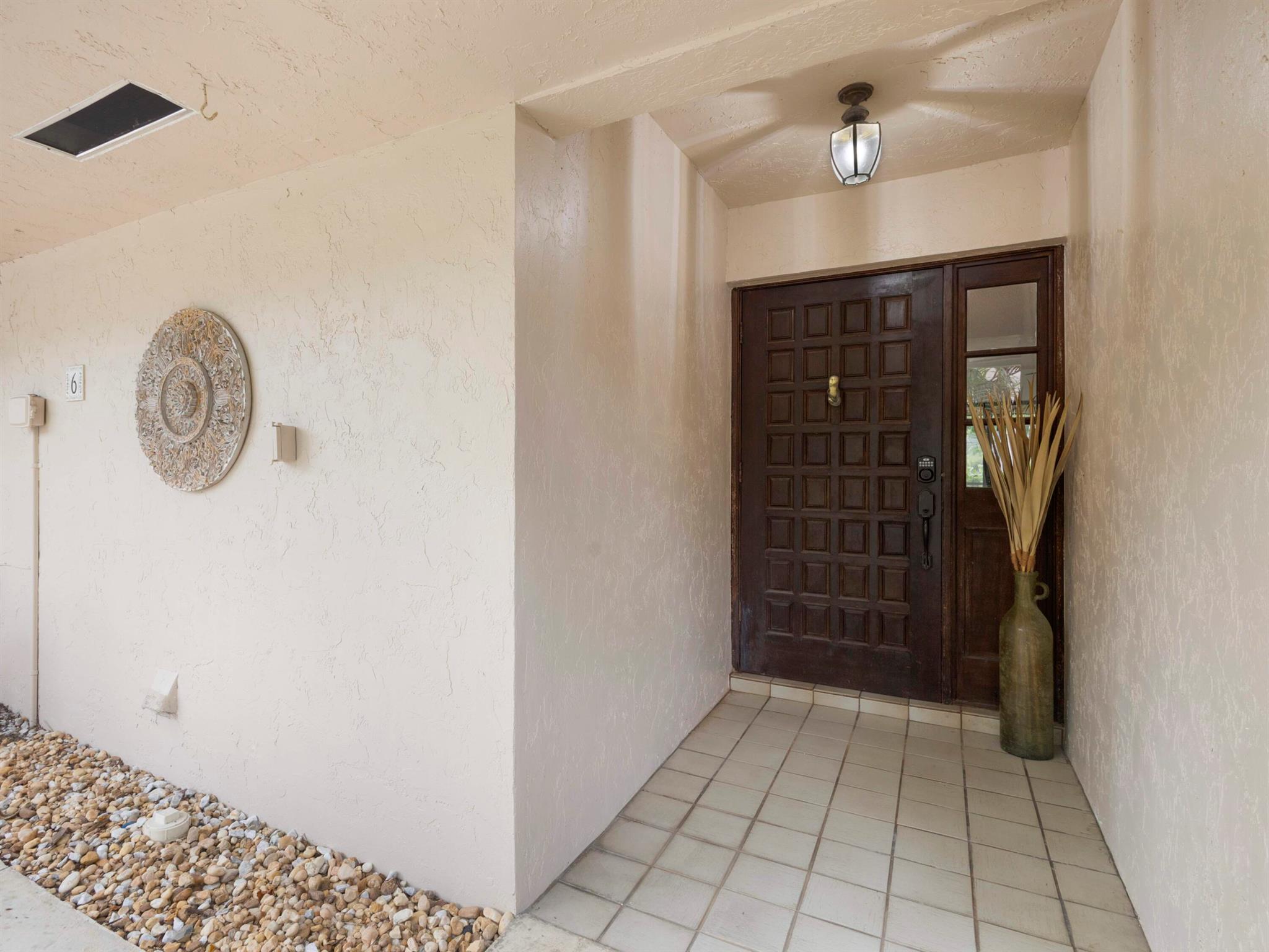 LAKESHORE COLONY VILLAS - Residential