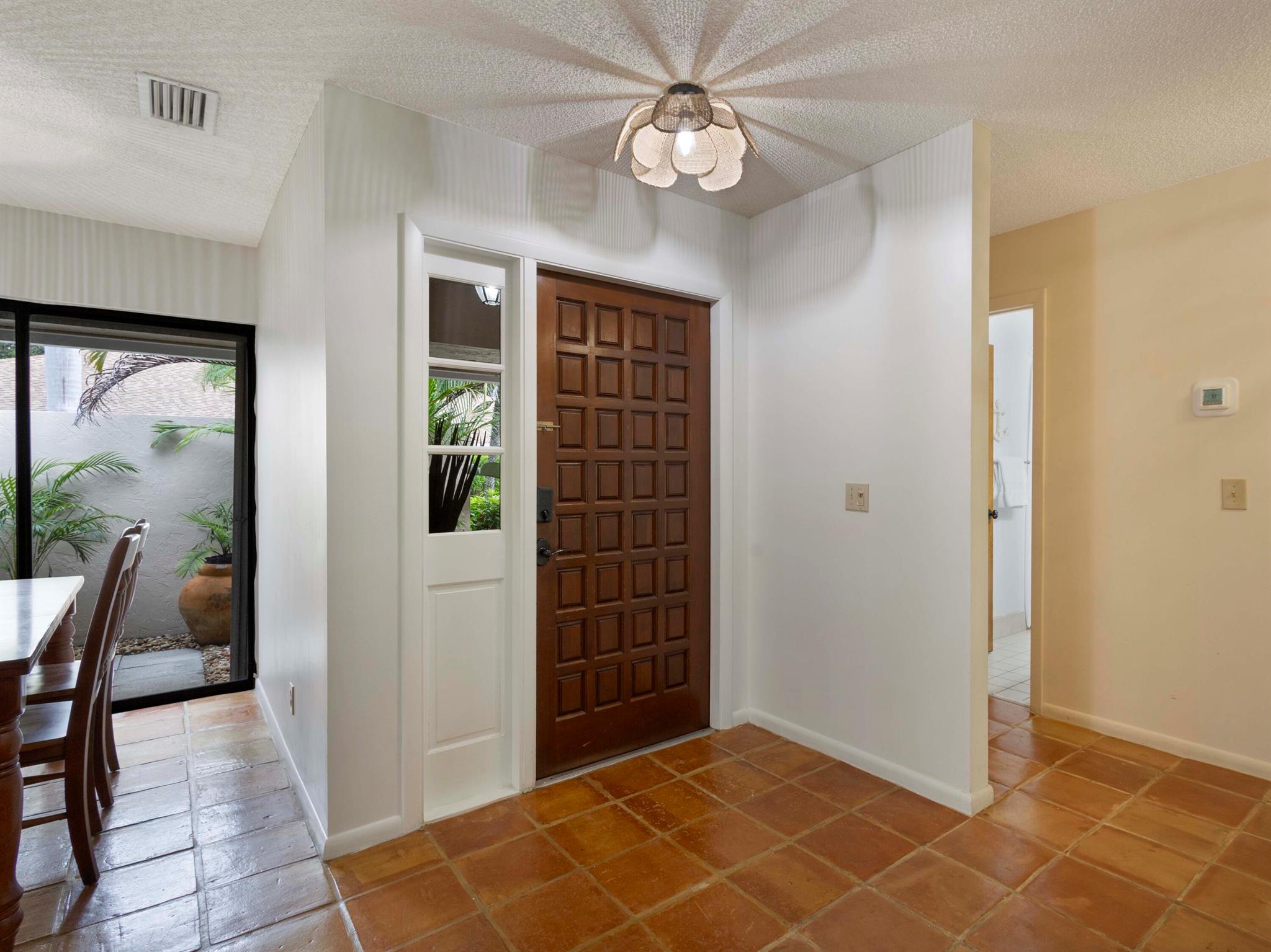 LAKESHORE COLONY VILLAS - Residential