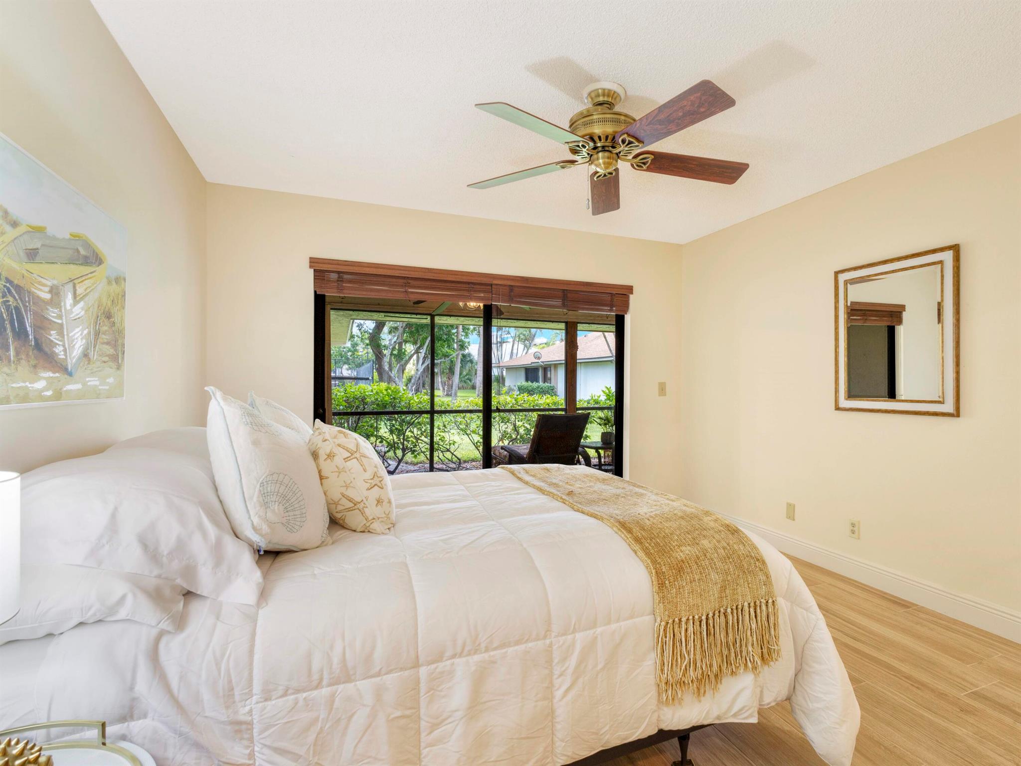 LAKESHORE COLONY VILLAS - Residential