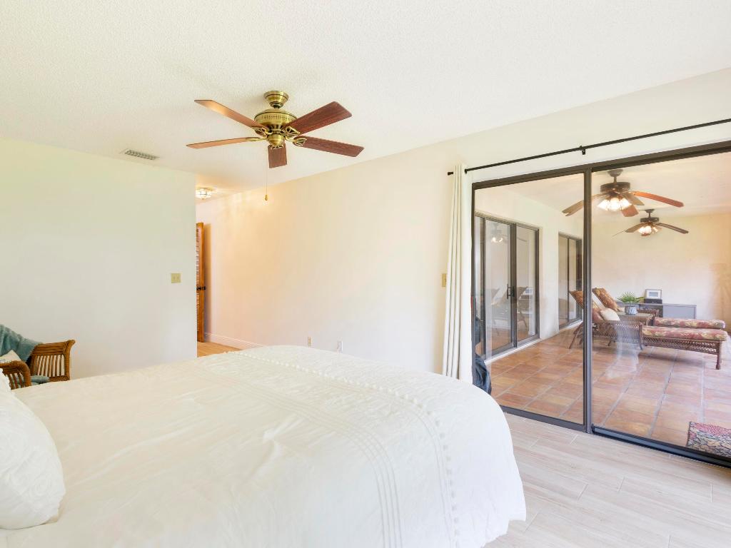 LAKESHORE COLONY VILLAS - Residential