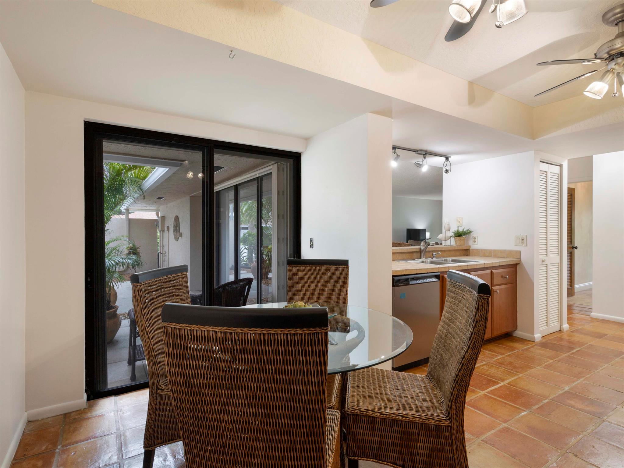 LAKESHORE COLONY VILLAS - Residential