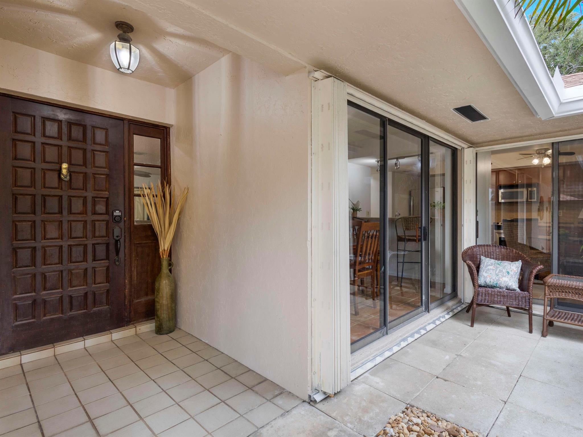 LAKESHORE COLONY VILLAS - Residential