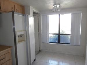 MEADOWS OF CRYSTAL LAKE PH 1 - Residential