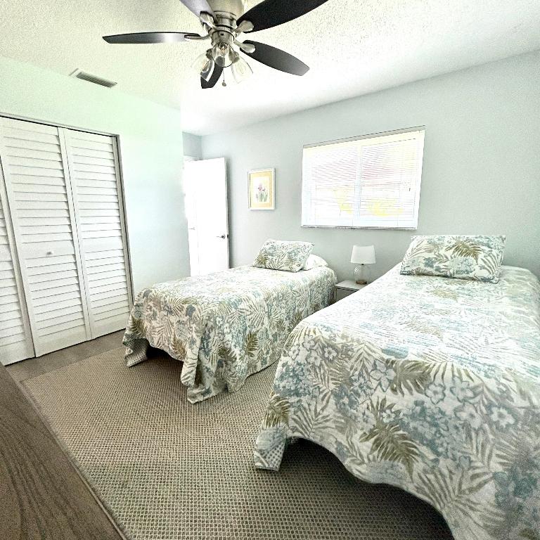 COUNTRY MANORS CONDO - Residential