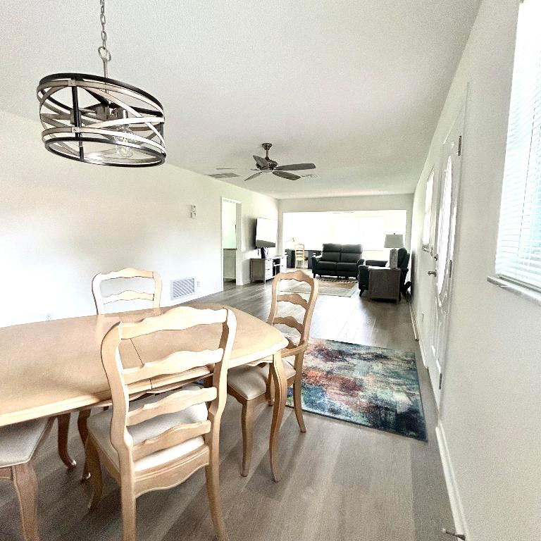 COUNTRY MANORS CONDO - Residential