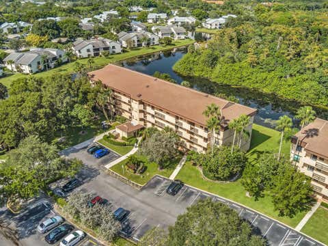 Tiny photo for 2659 Carambola Circle N #106, Coconut Creek, FL 33066 (MLS # B26054848)