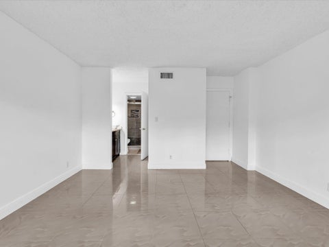 Tiny photo for 2659 Carambola Circle N #106, Coconut Creek, FL 33066 (MLS # B26054848)