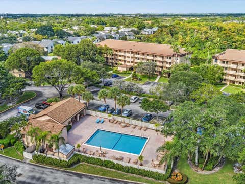 Tiny photo for 2659 Carambola Circle N #106, Coconut Creek, FL 33066 (MLS # B26054848)