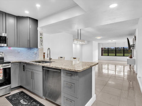 Tiny photo for 2659 Carambola Circle N #106, Coconut Creek, FL 33066 (MLS # B26054848)