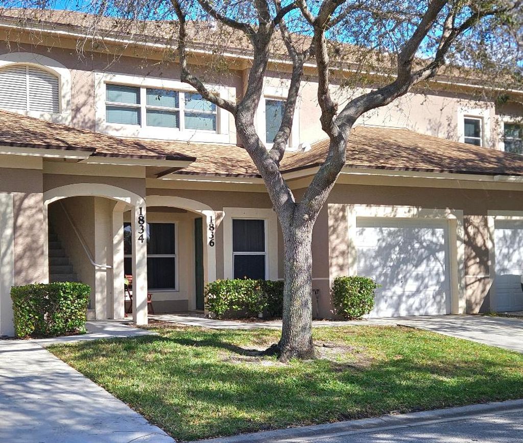 Photo of 1836 S Dovetail Drive #1, Fort Pierce, FL 34982 (MLS # R11157024)