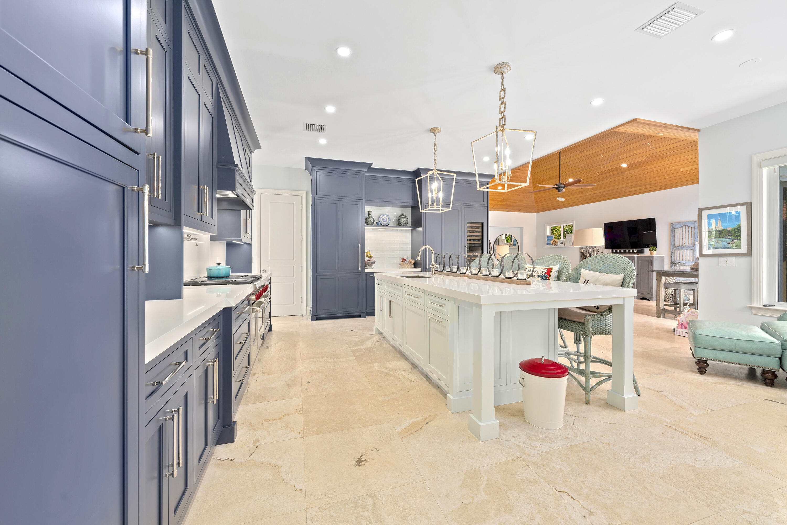 CRESTWOOD DELRAY - Residential