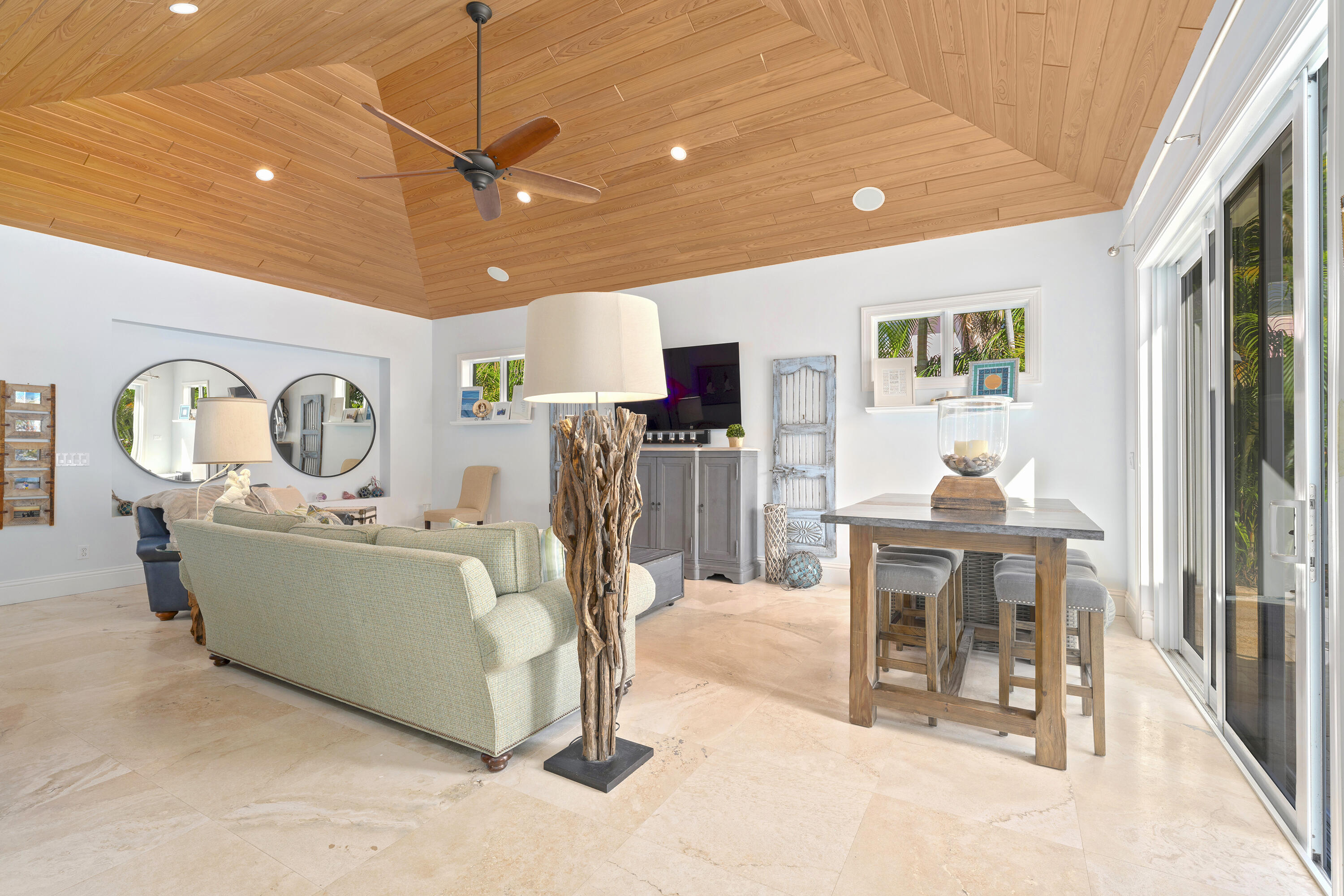 CRESTWOOD DELRAY - Residential