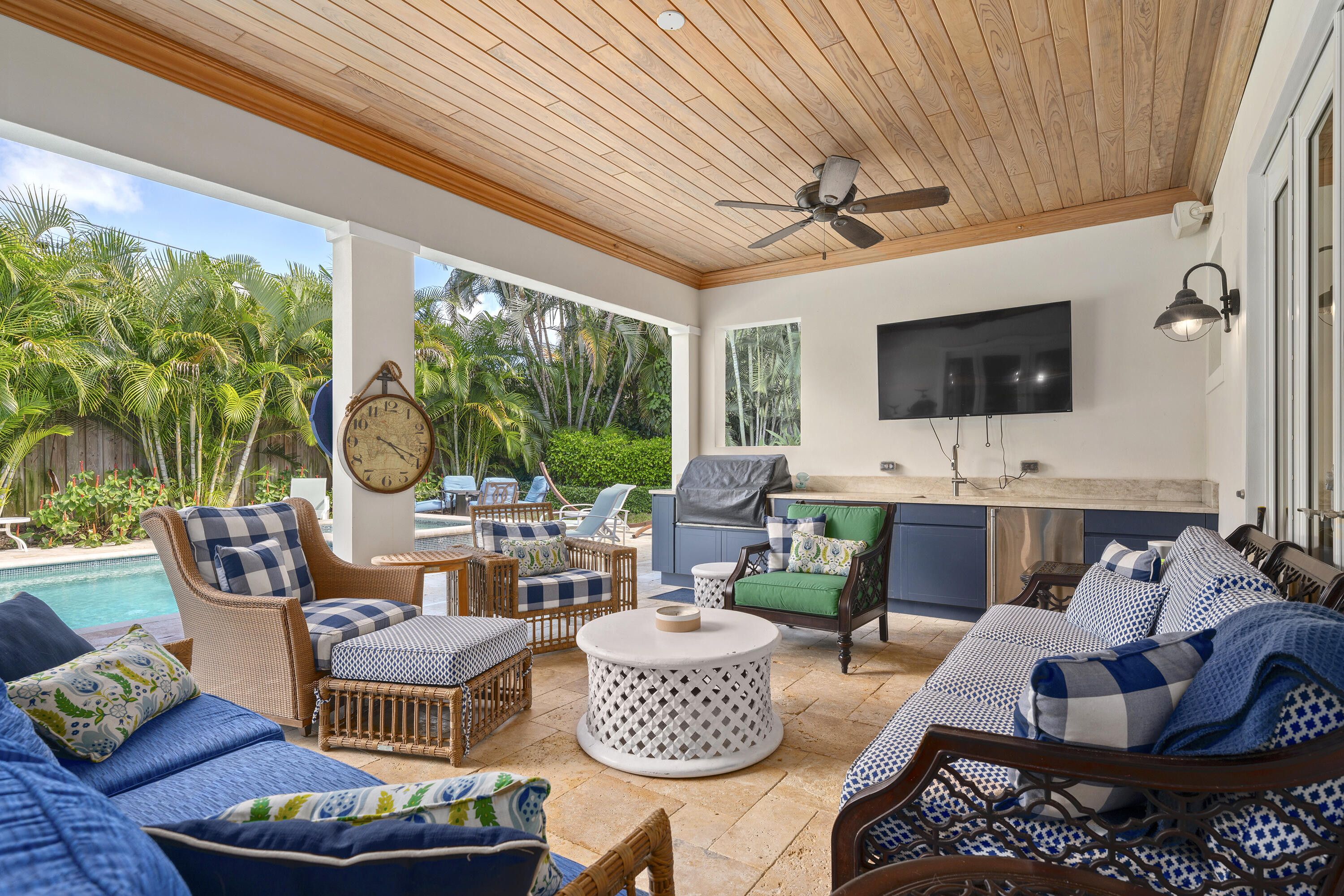 CRESTWOOD DELRAY - Residential