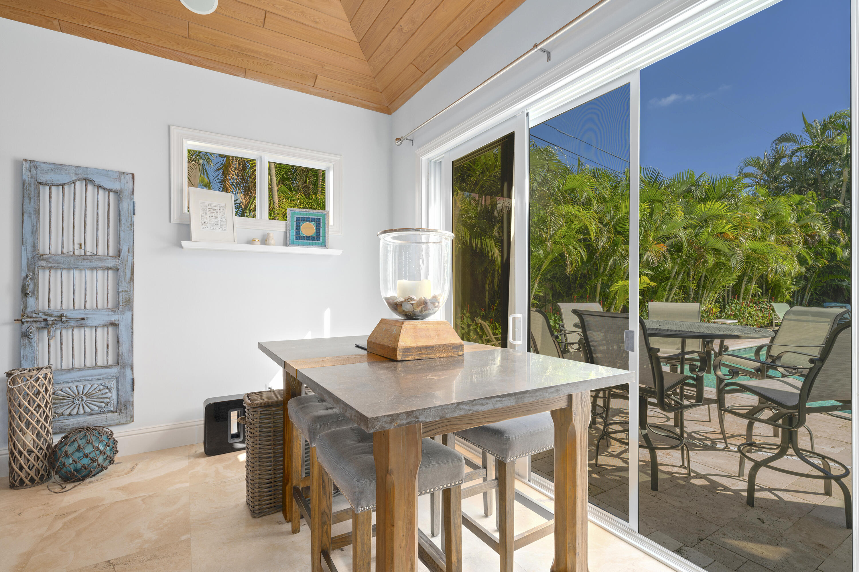 CRESTWOOD DELRAY - Residential