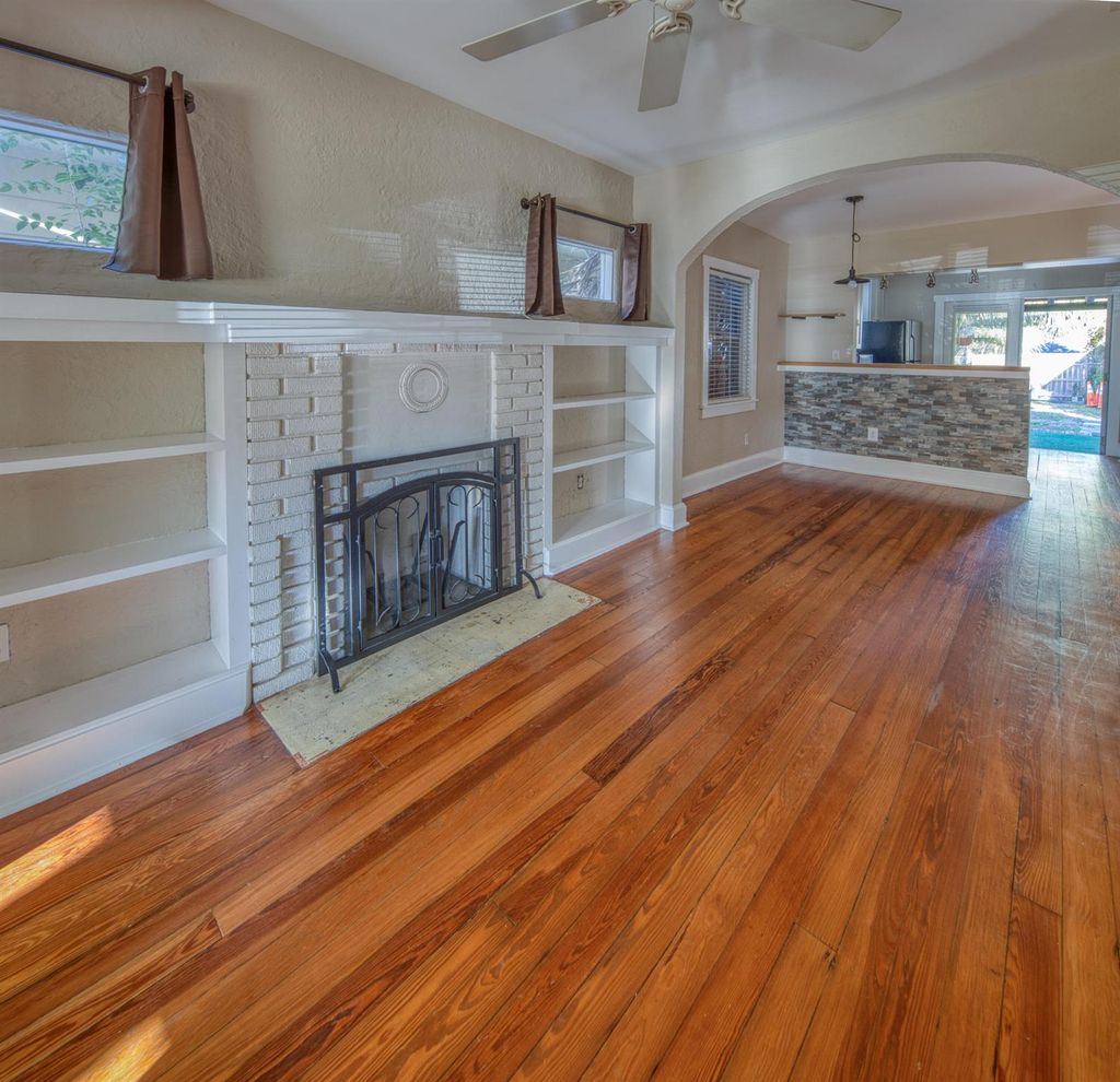 Photo of 524 S K Street, Lake Worth Beach, FL 33460 (MLS # R11084578)