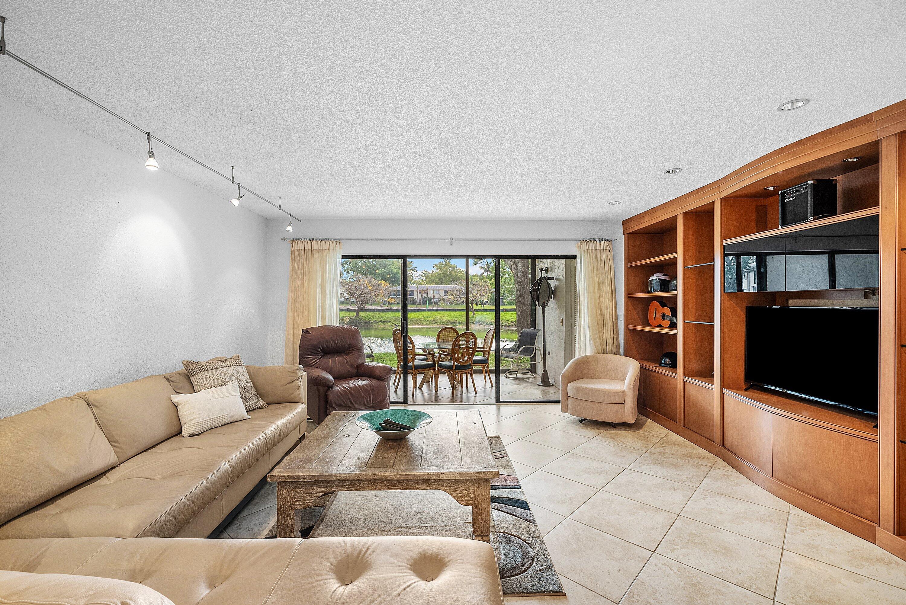 WESTGATE AT HUNTERS RUN - Residential