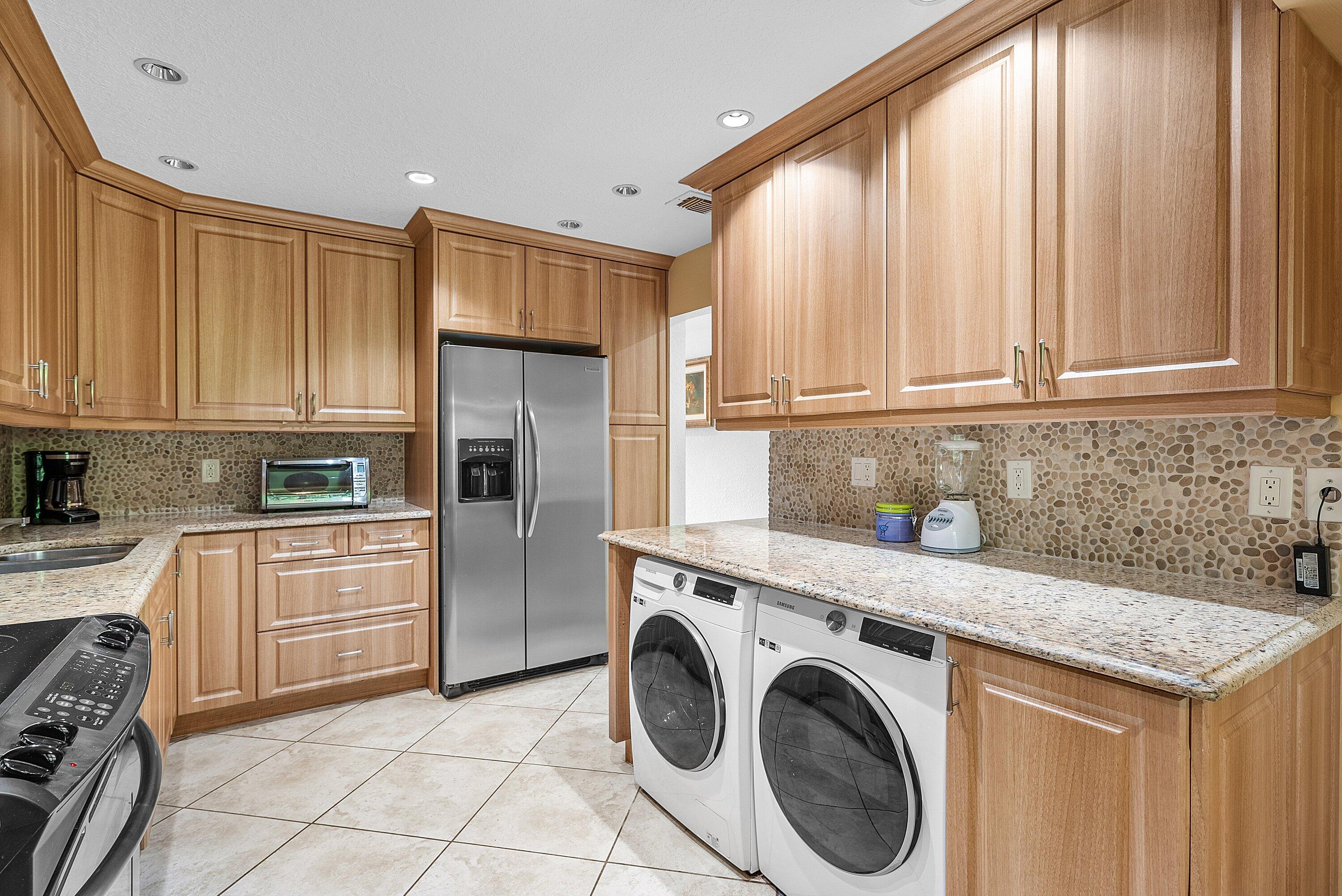 WESTGATE AT HUNTERS RUN - Residential