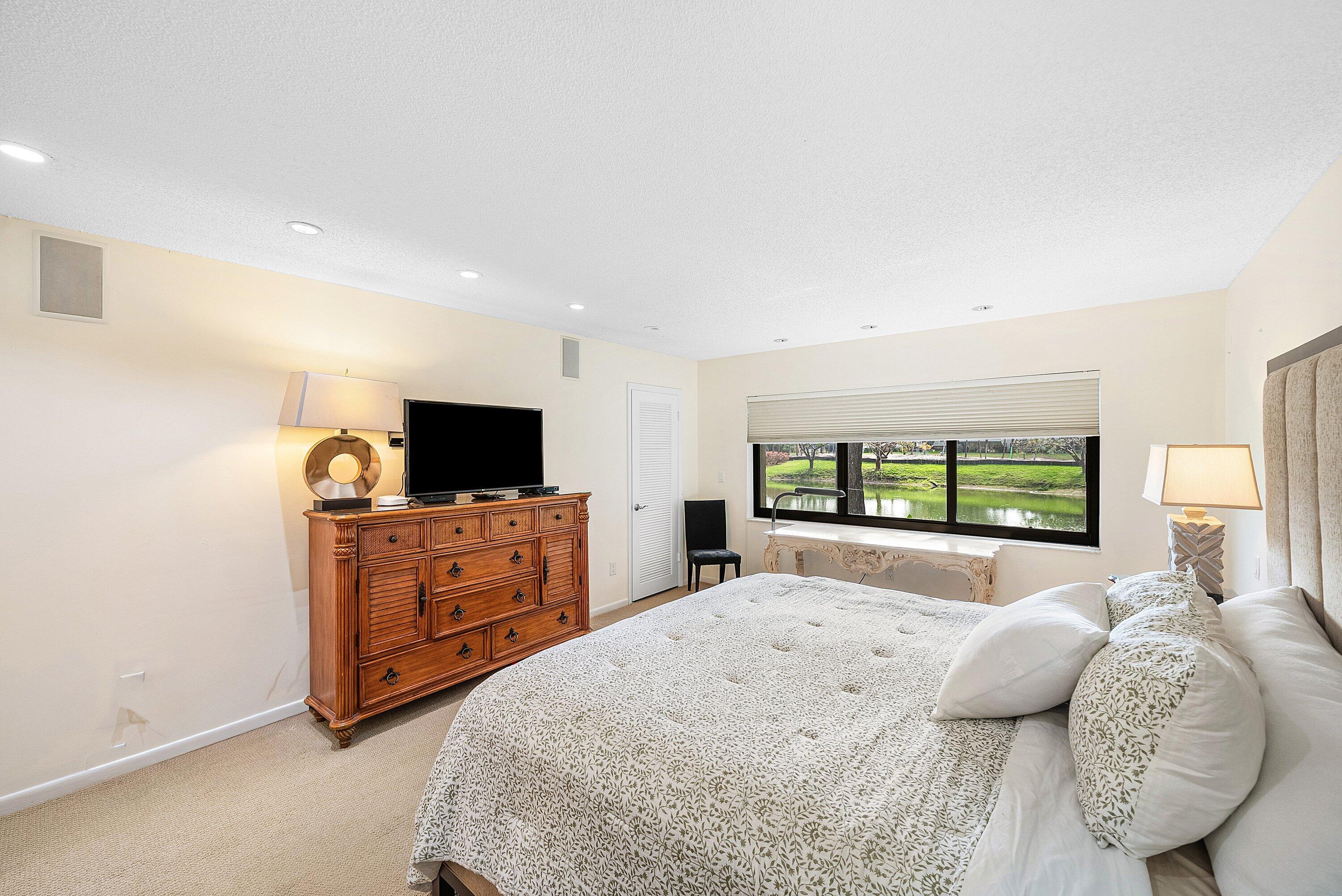 WESTGATE AT HUNTERS RUN - Residential