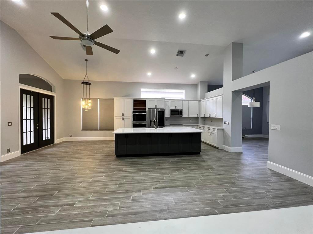 Embassy Lakes Ph II 141-4 - Residential Lease