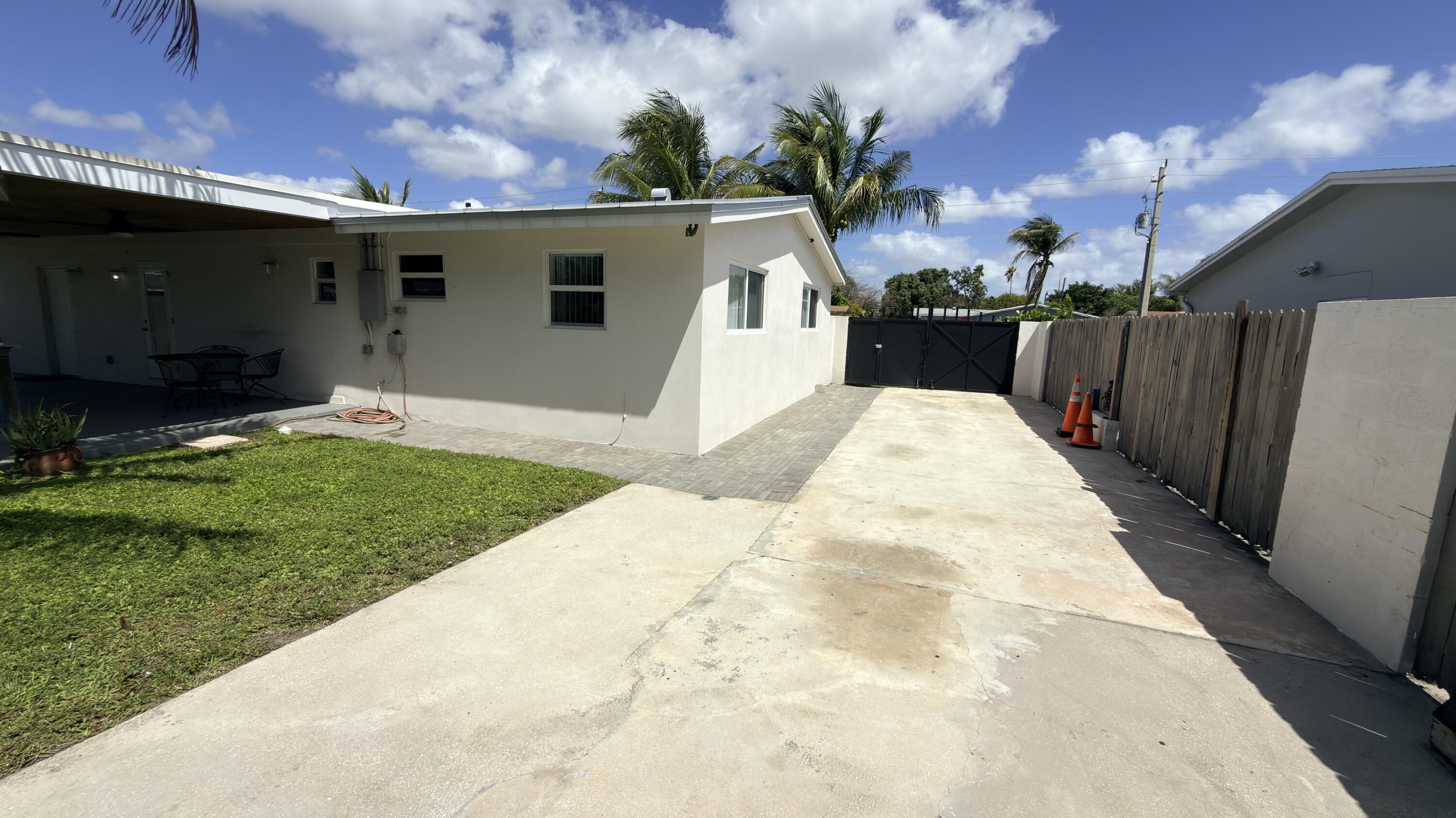 620 NE 24th Street