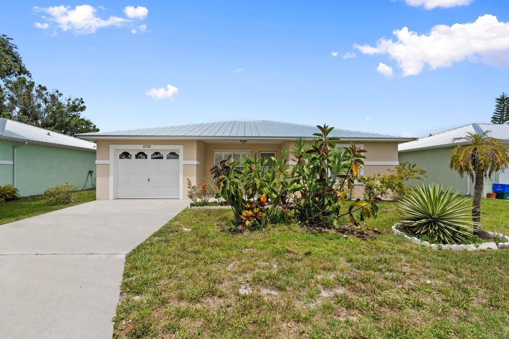 Photo of 6725 Tulipan, Fort Pierce, FL 34951 (MLS # R11105207)