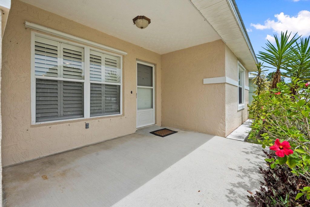Photo of 6725 Tulipan, Fort Pierce, FL 34951 (MLS # R11105207)