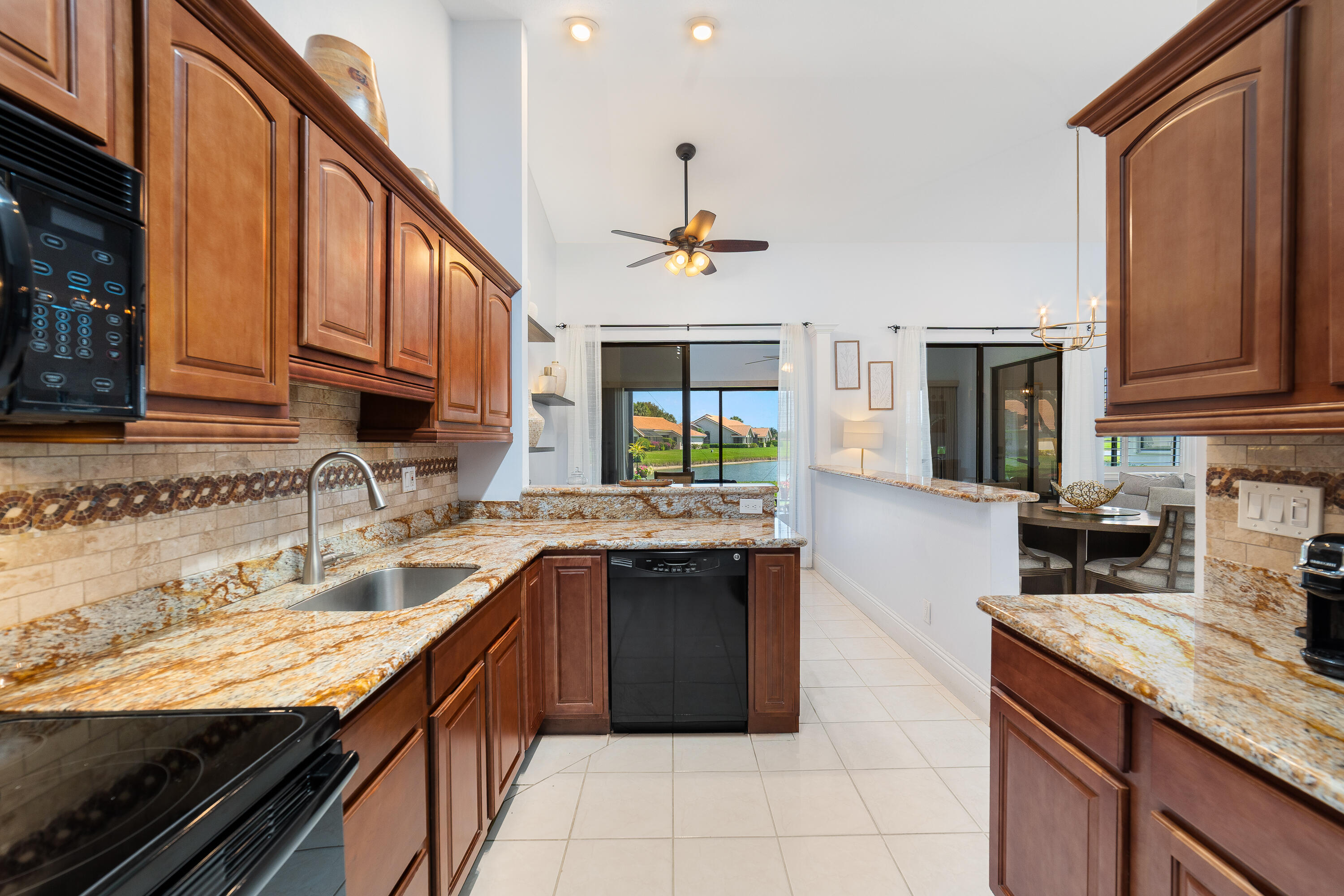 ABERDEEN 12 - Residential