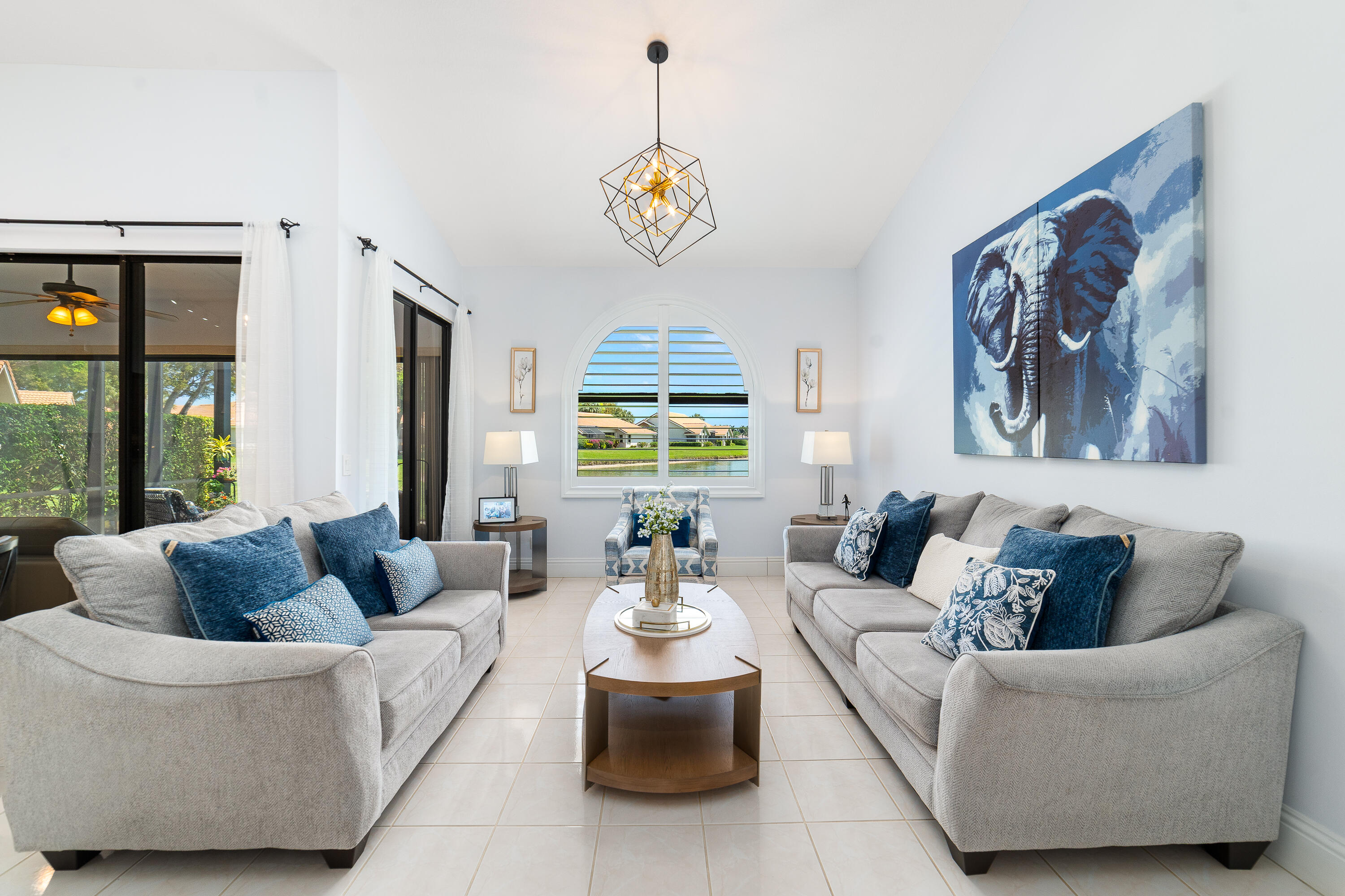 ABERDEEN 12 - Residential