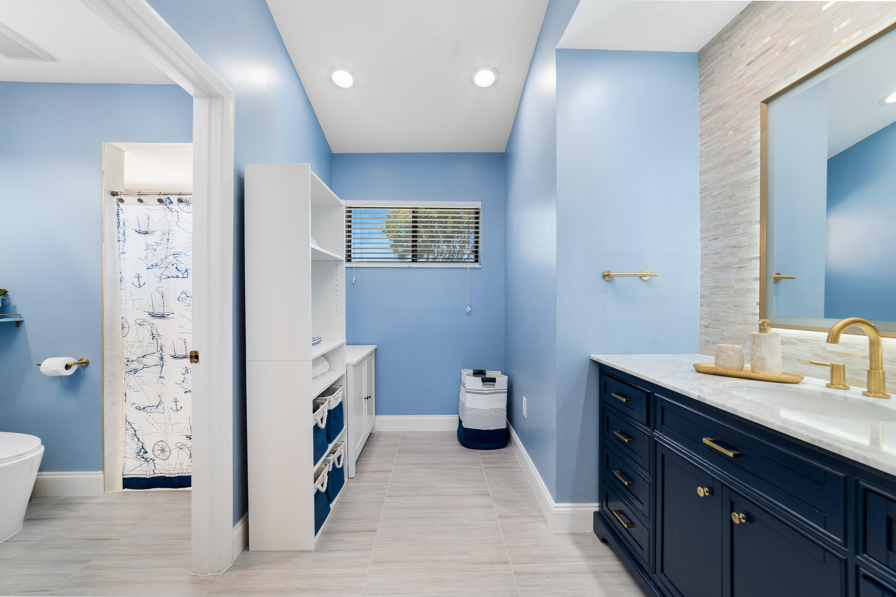 ABERDEEN 12 - Residential