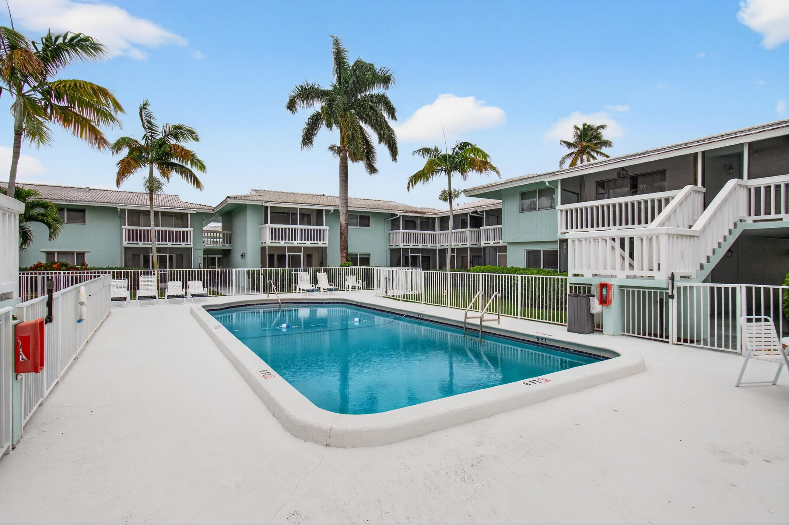 RIVER HOUSE GARDENS CONDO - Residential Lease