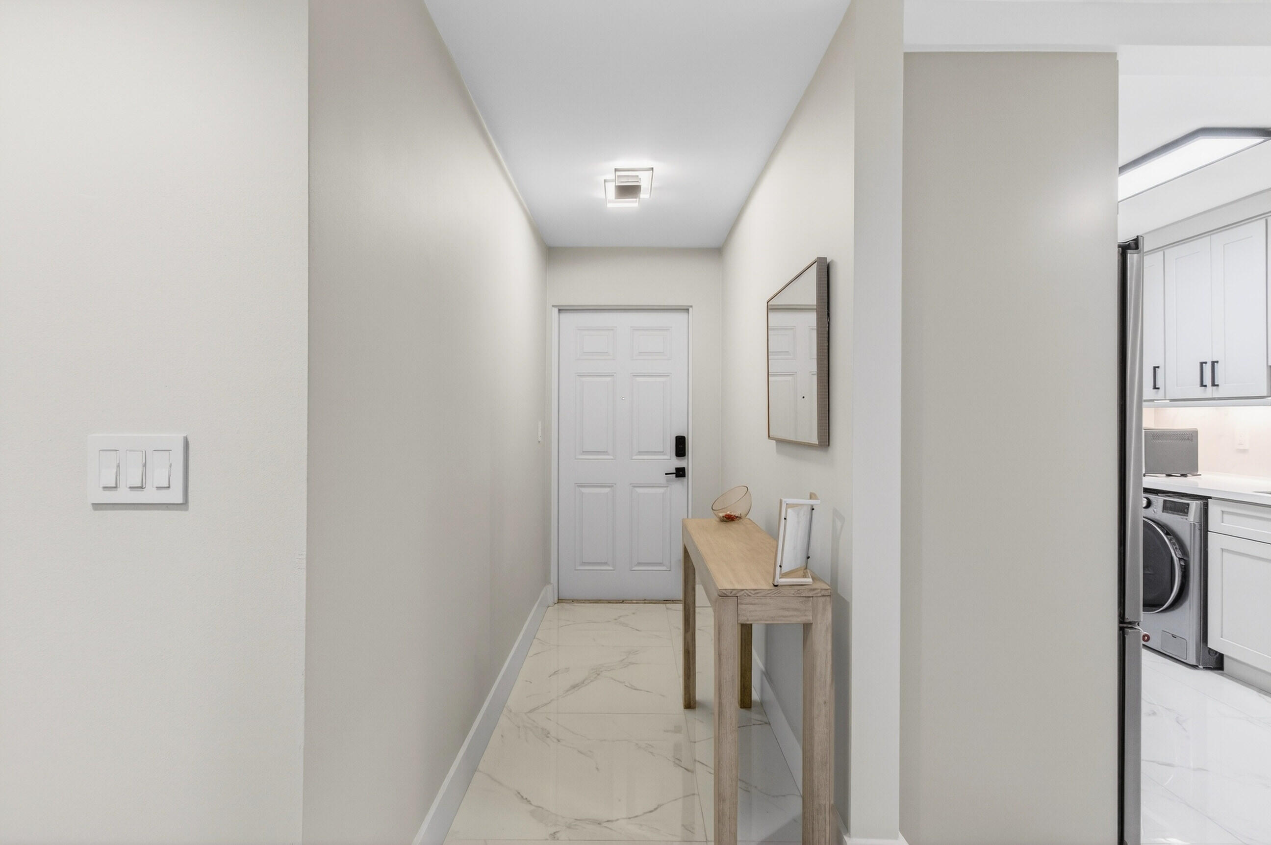 RIVER HOUSE GARDENS CONDO - Residential Lease