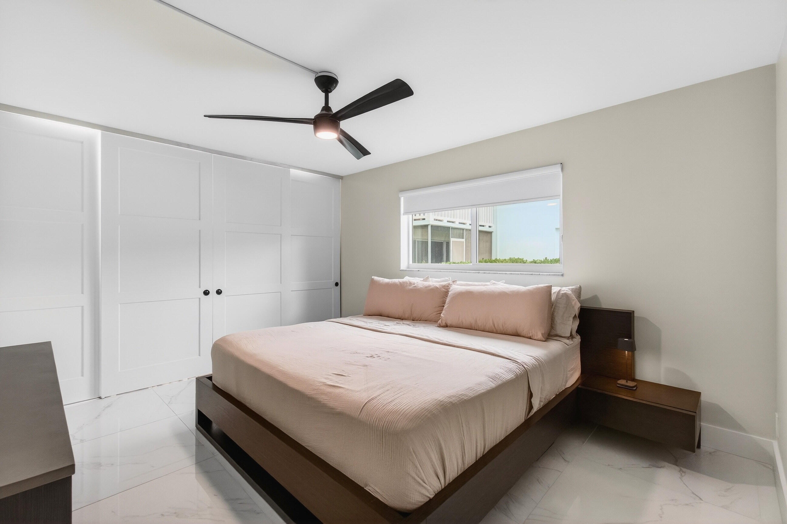 RIVER HOUSE GARDENS CONDO - Residential Lease