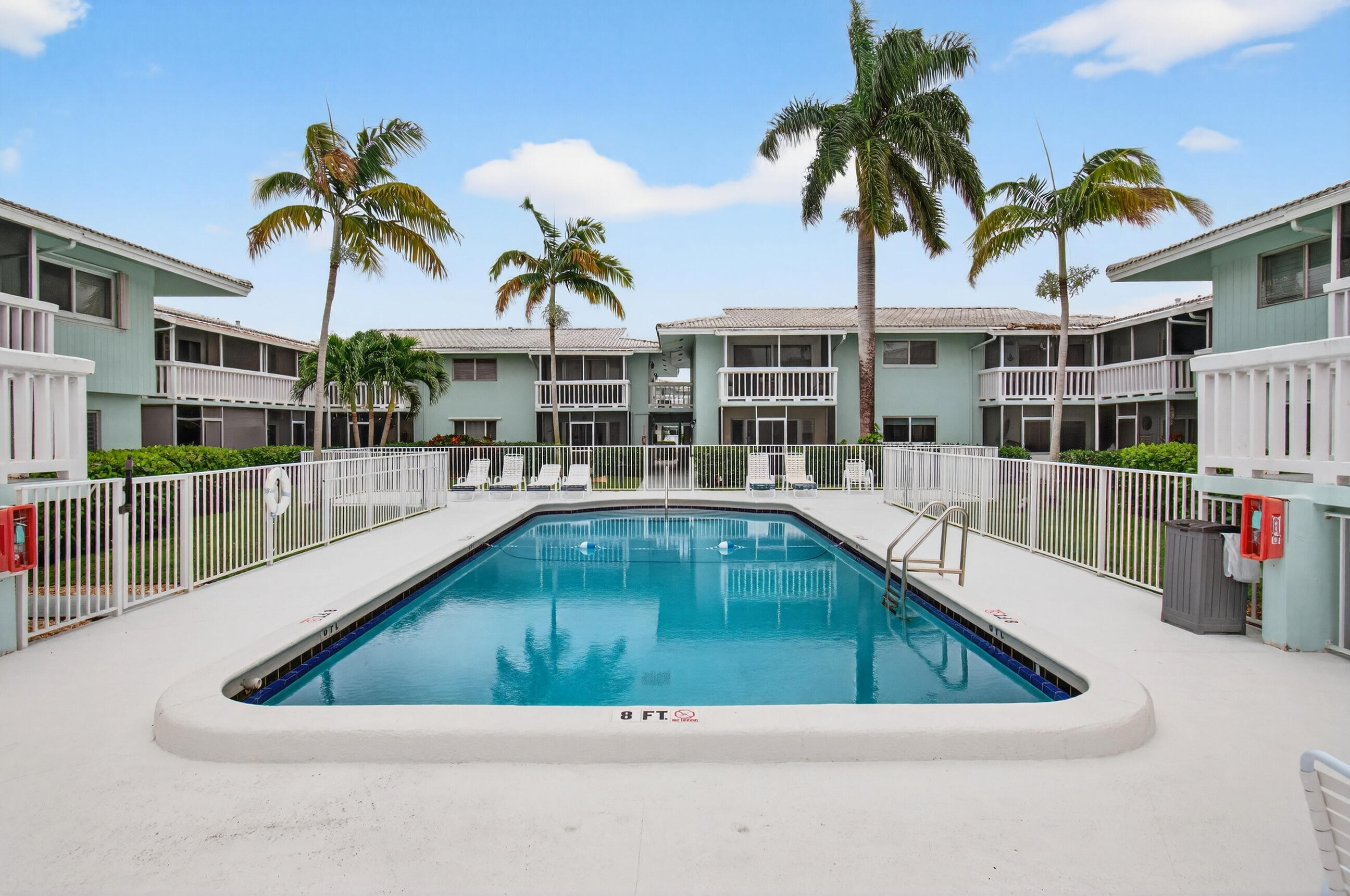 RIVER HOUSE GARDENS CONDO - Residential Lease