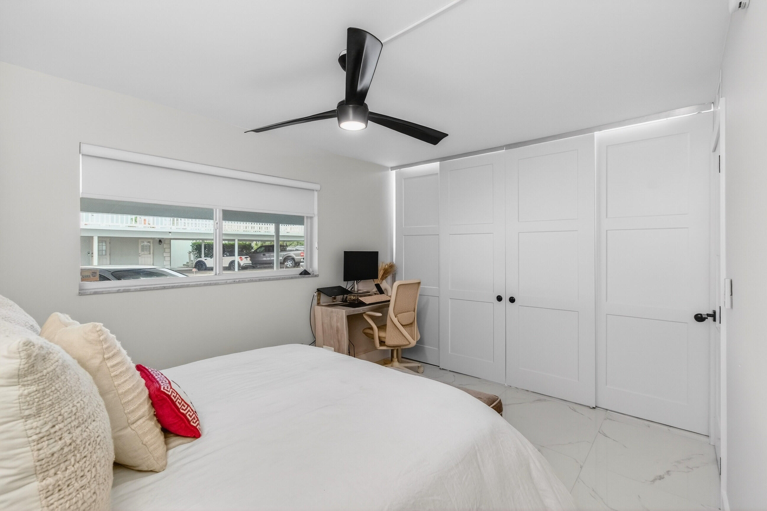 RIVER HOUSE GARDENS CONDO - Residential Lease