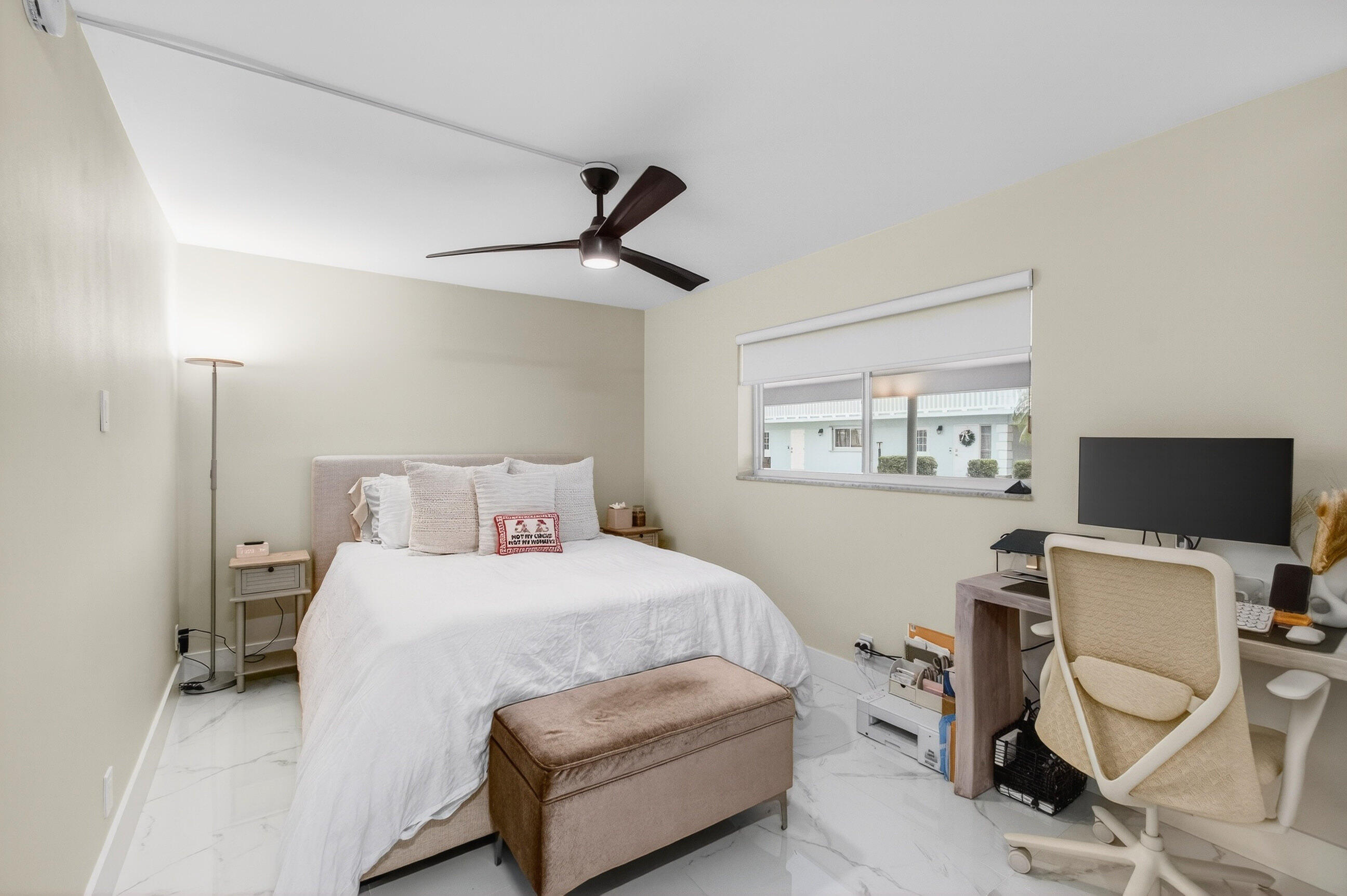 RIVER HOUSE GARDENS CONDO - Residential Lease