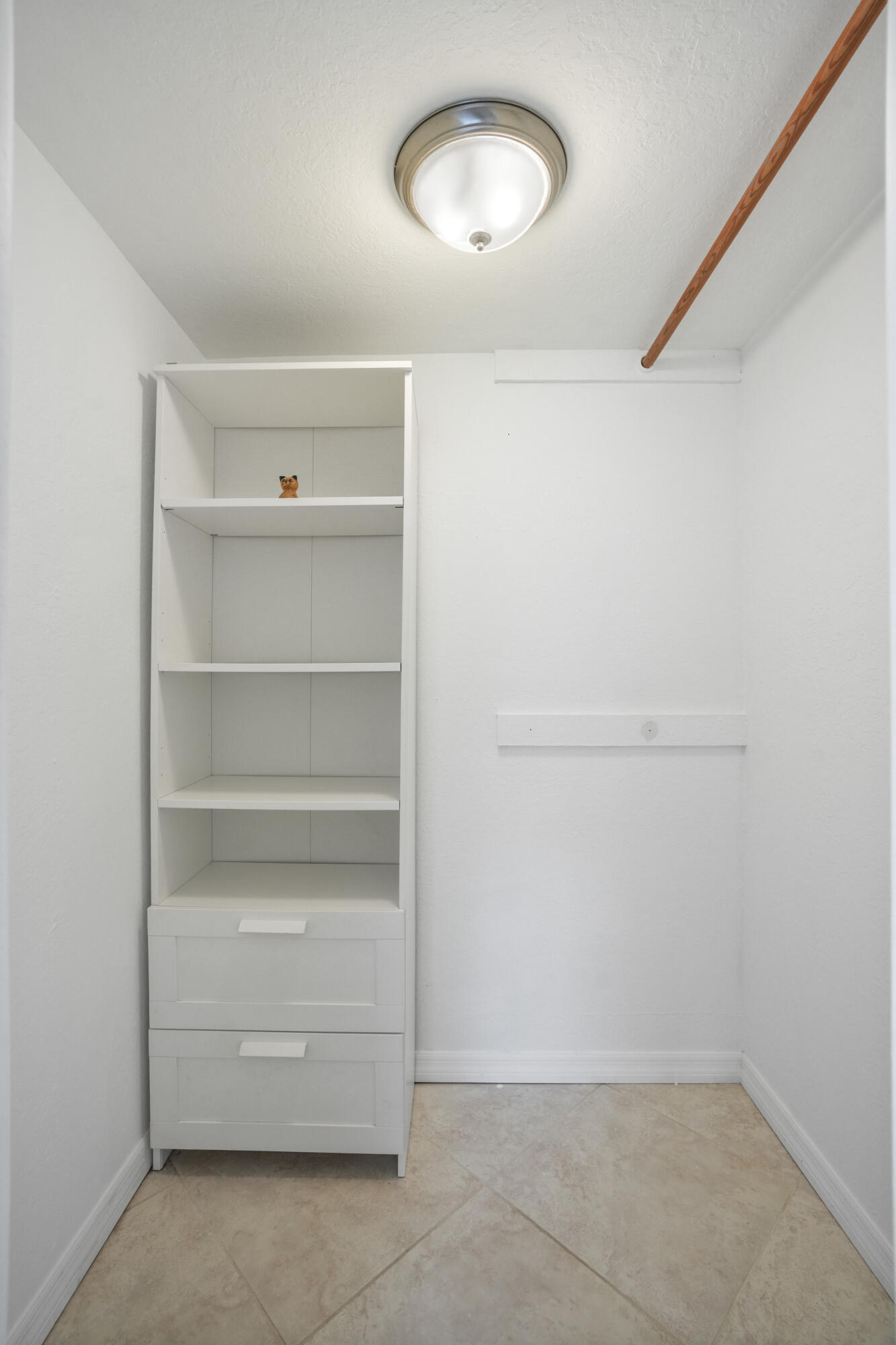 SUNRISE LAKES 85 CONDO - Residential