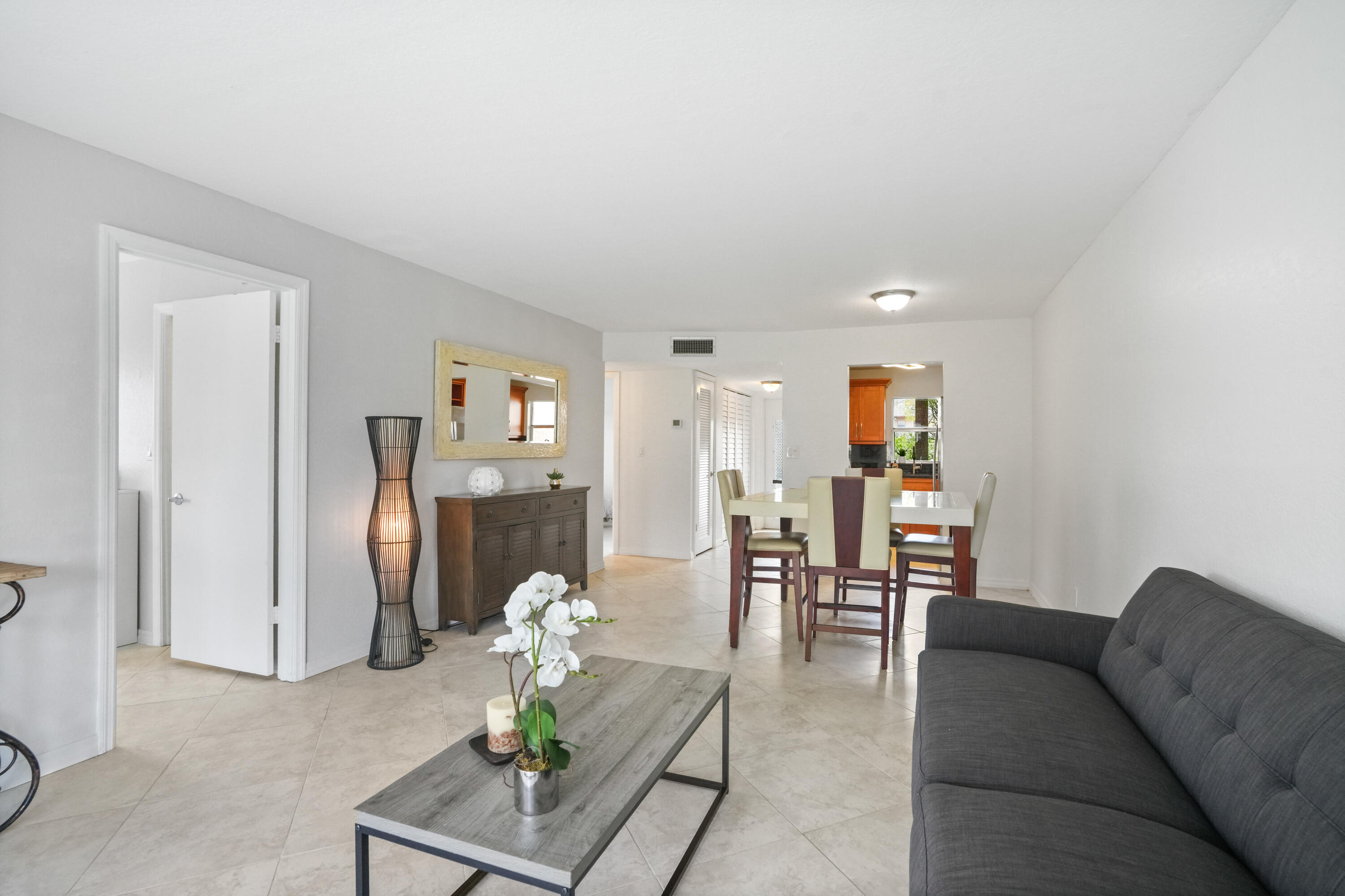 SUNRISE LAKES 85 CONDO - Residential