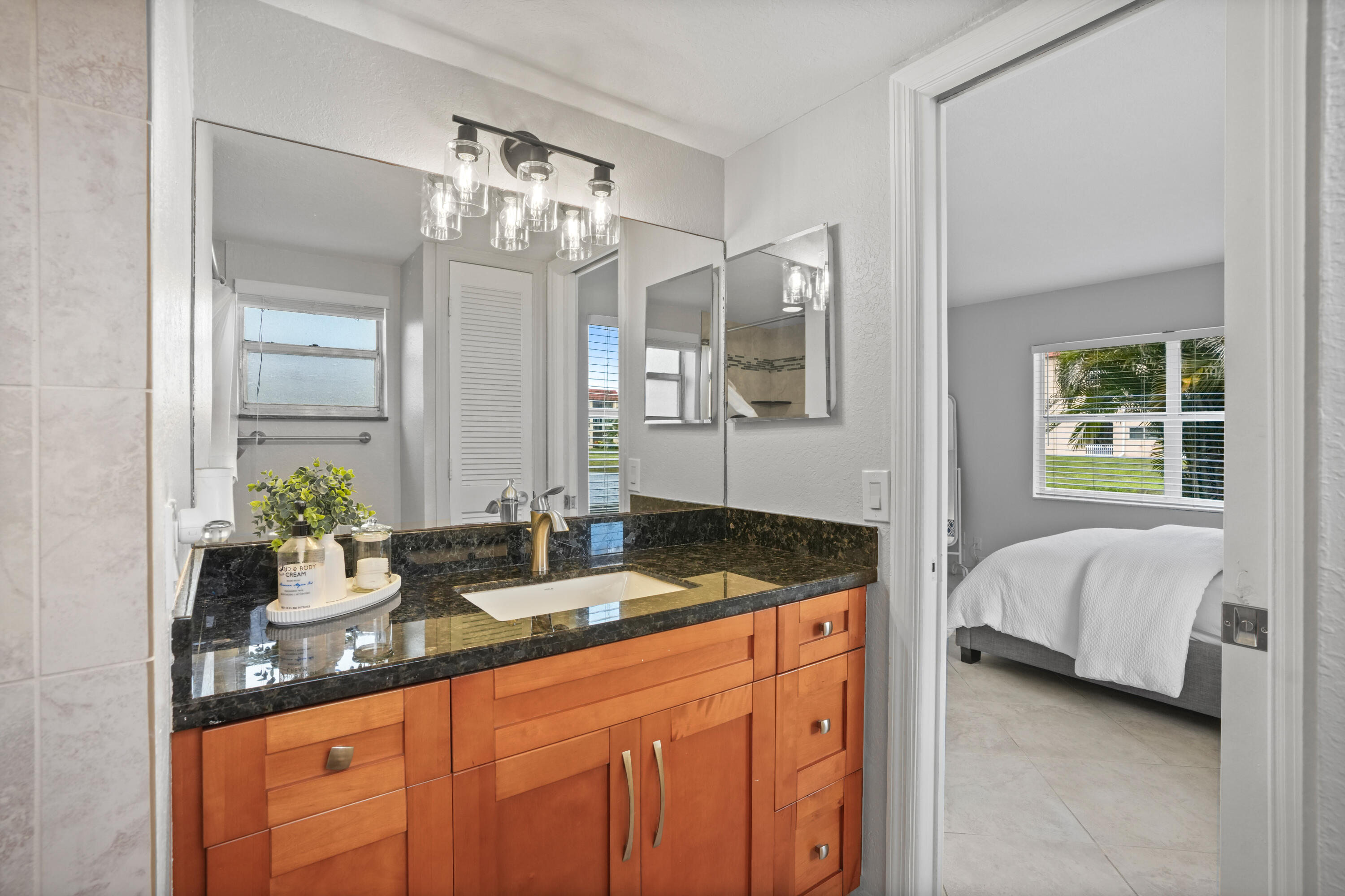 SUNRISE LAKES 85 CONDO - Residential