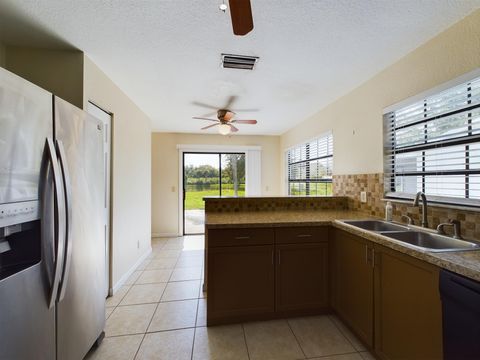 A home in Okeechobee