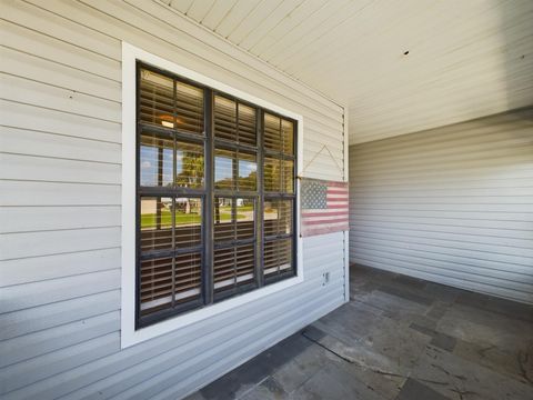 A home in Okeechobee