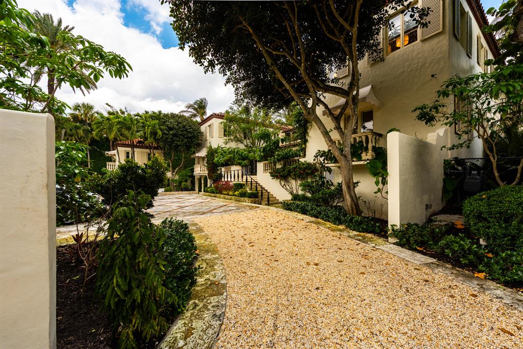 Tropical Isle - Residential