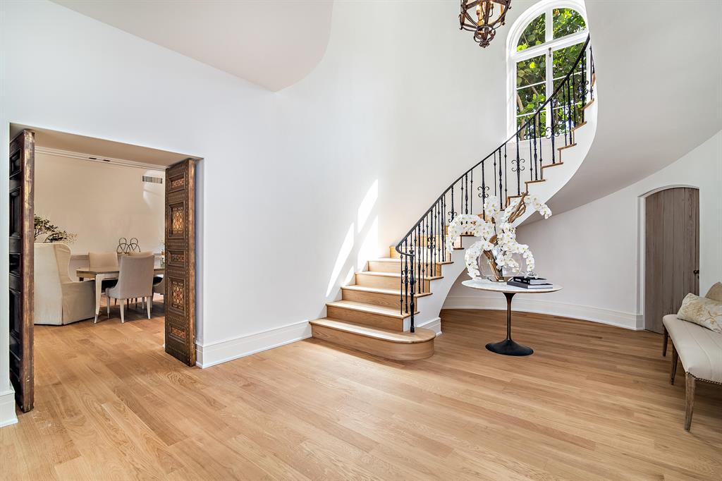 Tropical Isle - Residential