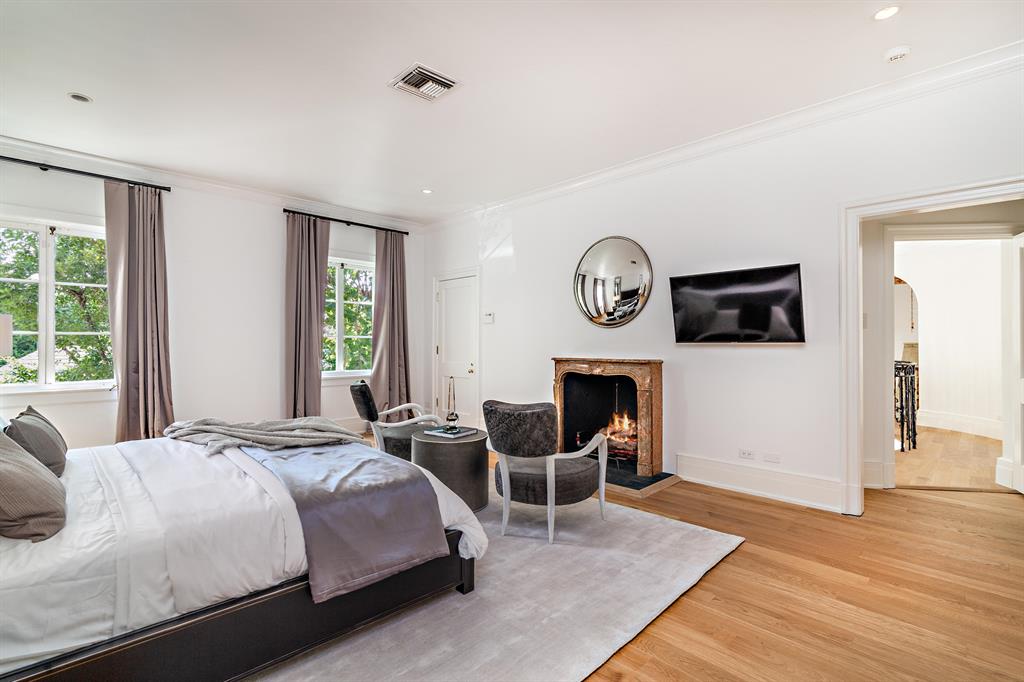 Tropical Isle - Residential