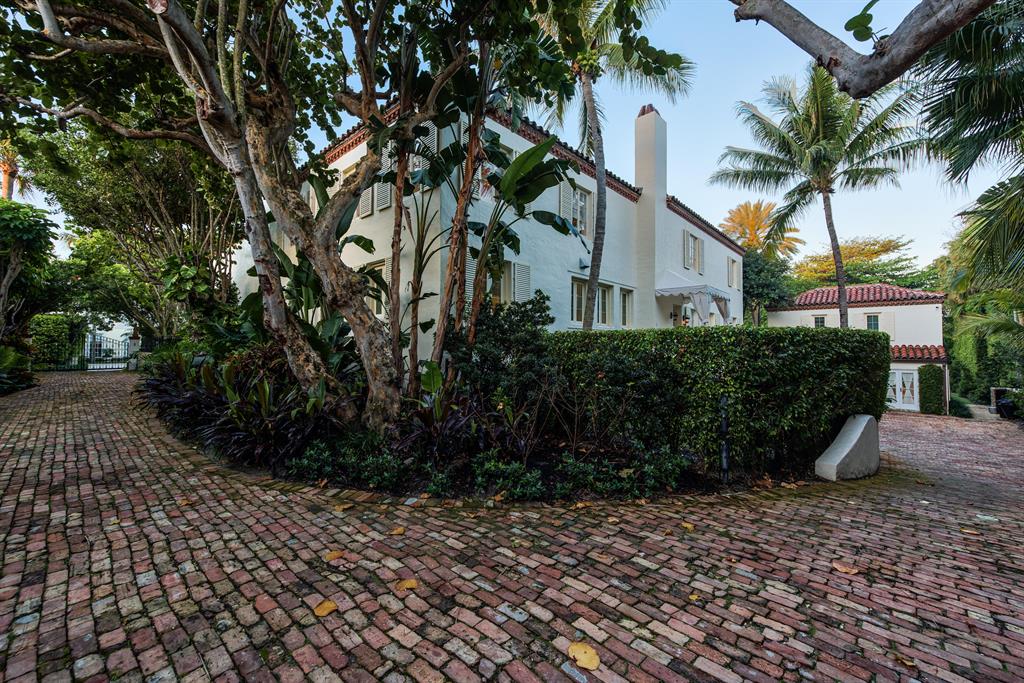 Tropical Isle - Residential