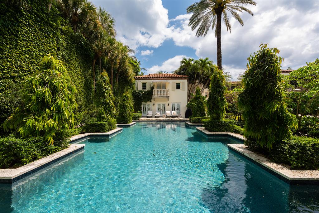 Tropical Isle - Residential