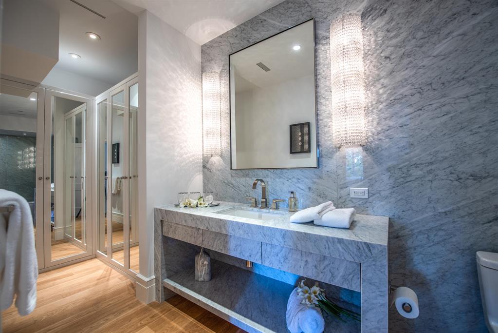 Tropical Isle - Residential